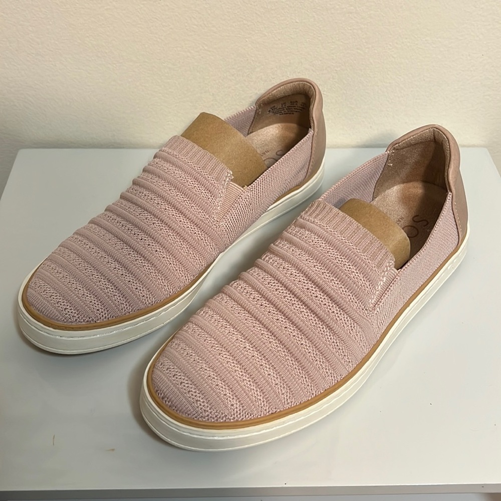 SOUL Naturalizer Kemper Women's Slip-On Shoe Mauve Pink NWOB 8.5W wide width